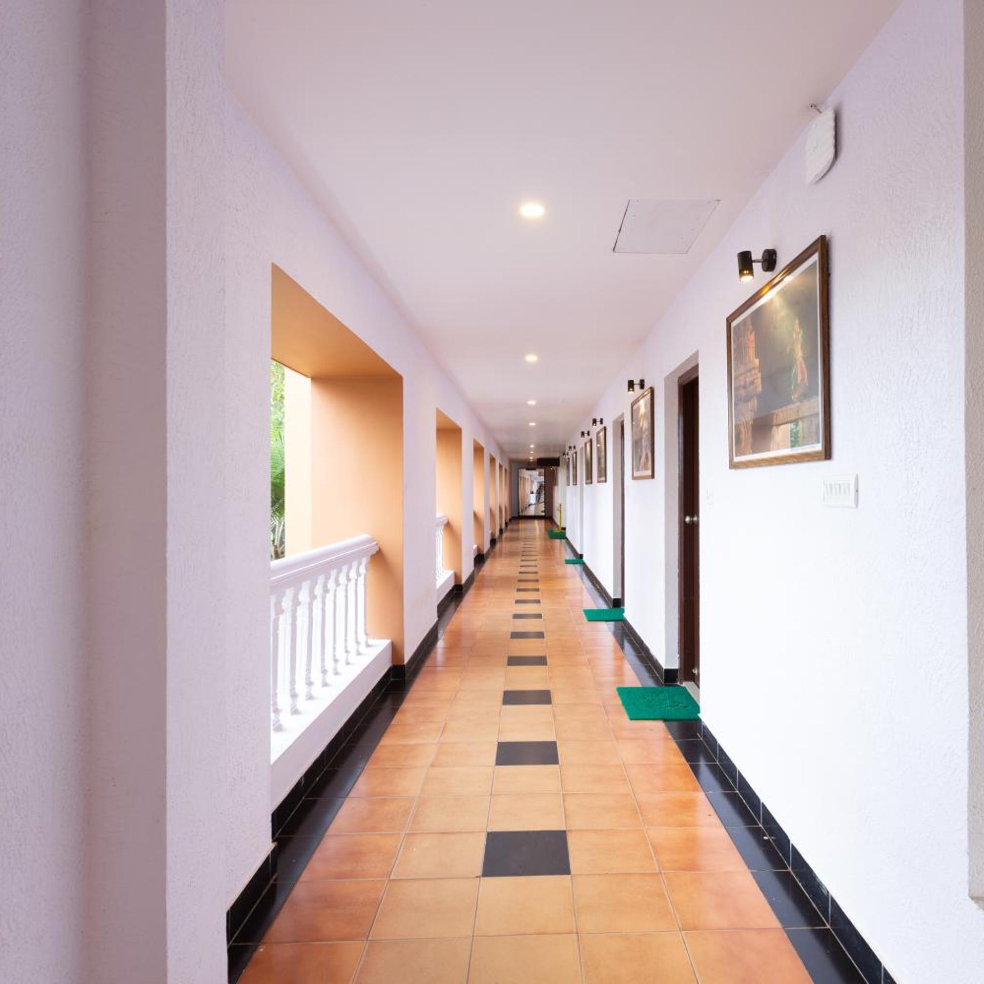 KSTDC Hotel Mayura Valley View 2/53
