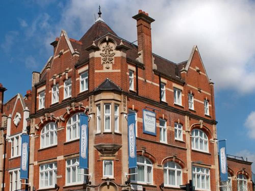W12 ROOMS 2/58