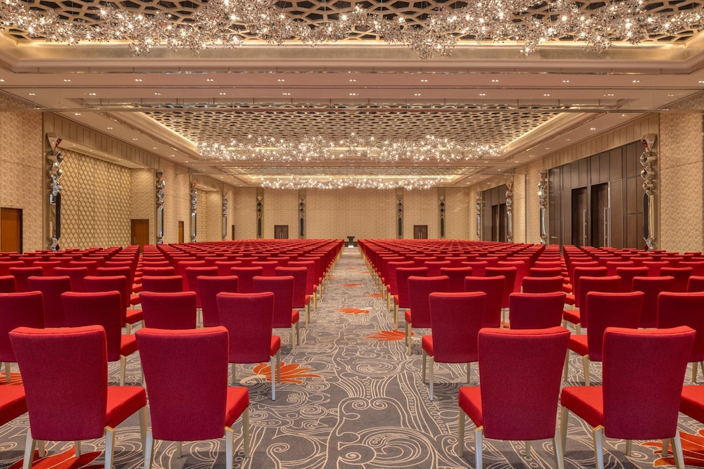 ITC Ratnadipa, a Luxury Collection Hotel, Colombo 67/81