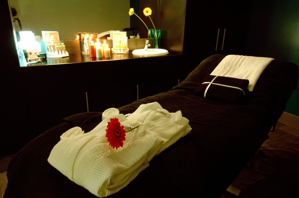 Radisson Hotel Manchester City Centre, A Verified Net Zero Hotel 44/91