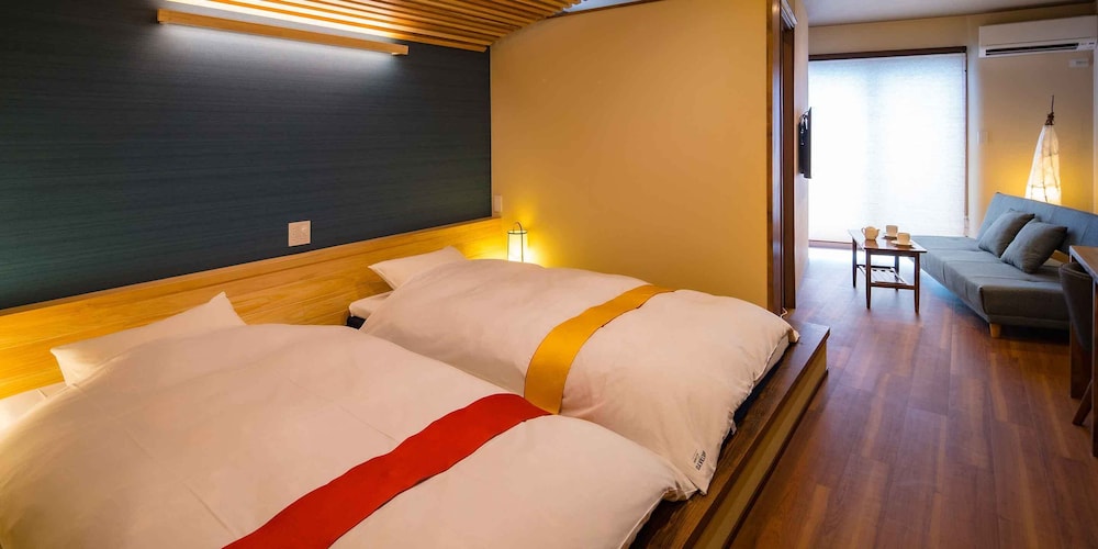 JAPANESE WESTERN, OCEAN VIEW, BATHTUB
