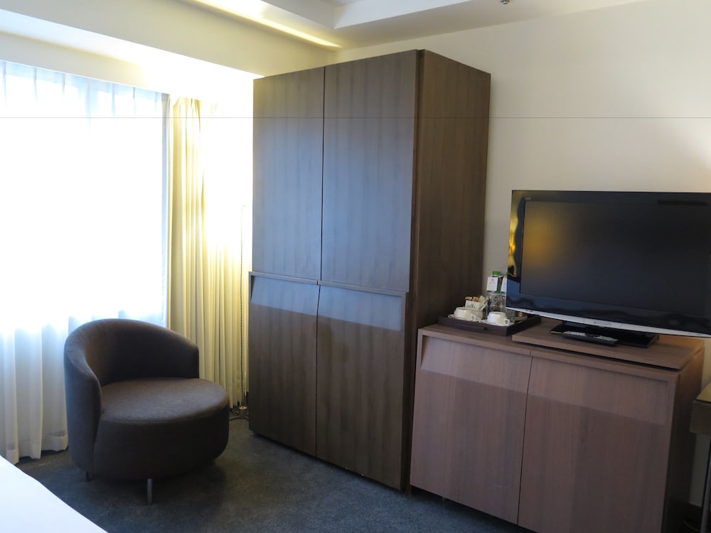 United Taipei Hotel 25/28