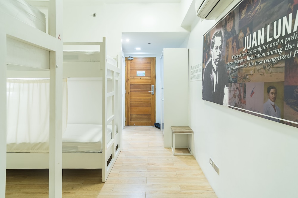 Heroes Hotel 36/63