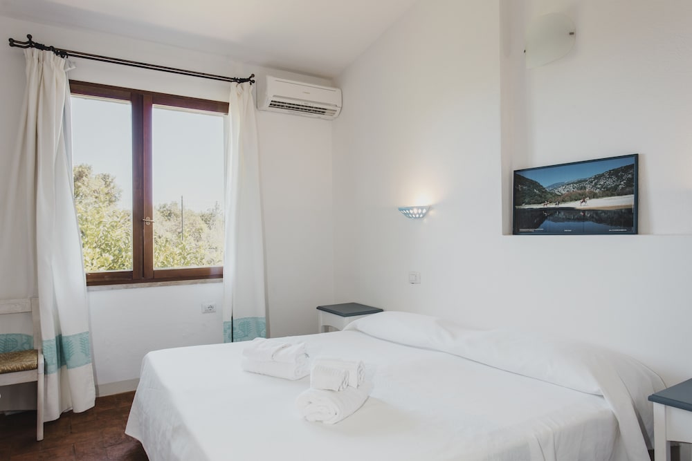 Hotel Village Fior di Sardegna 4/43