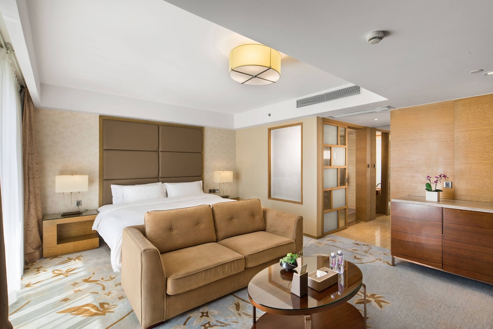 THE L.A.HOTEL 36/61