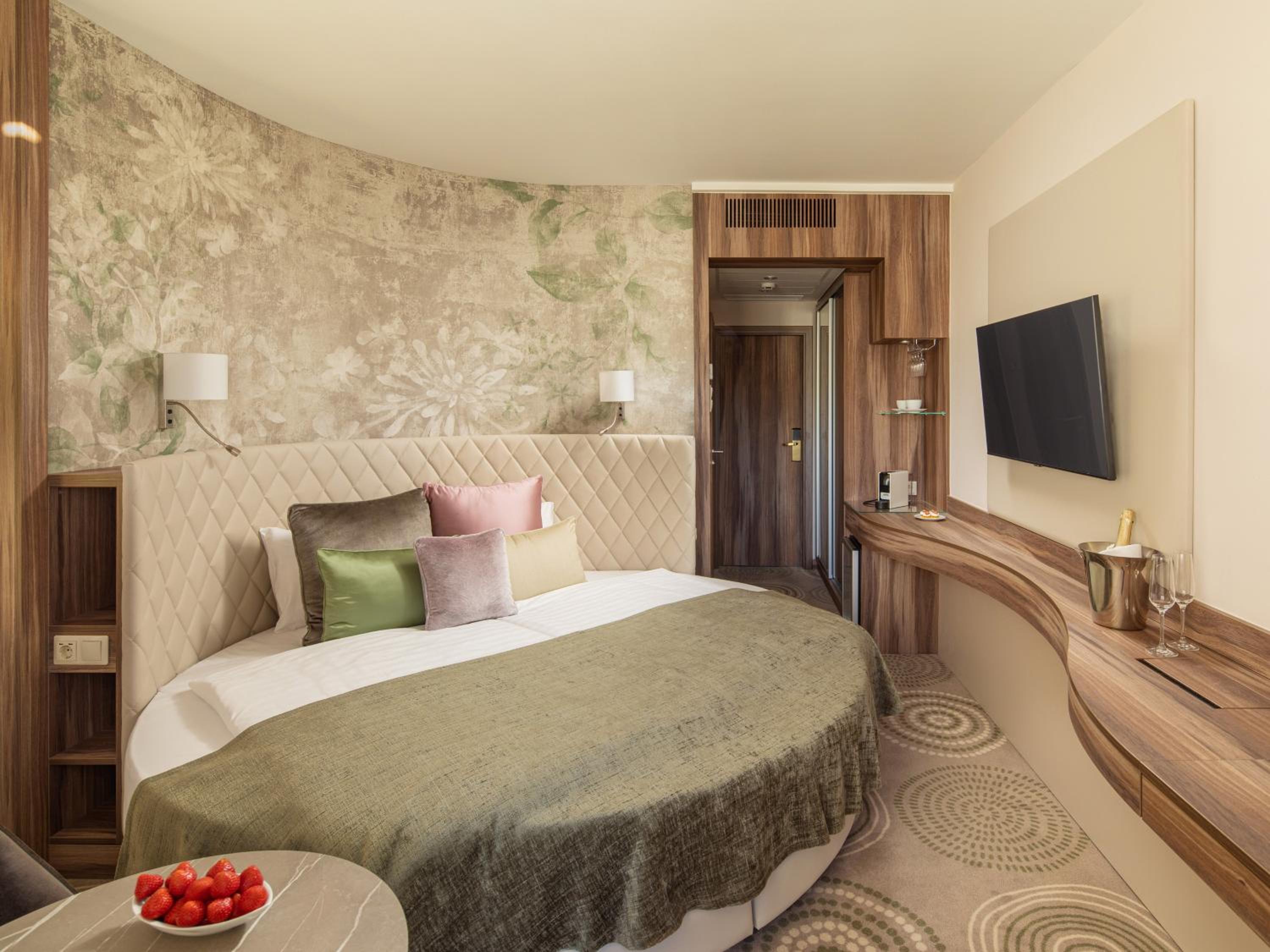 غرفة سوبيريور بسريرين منفصلين، Hotel Carbona Thermal Spa 2/2