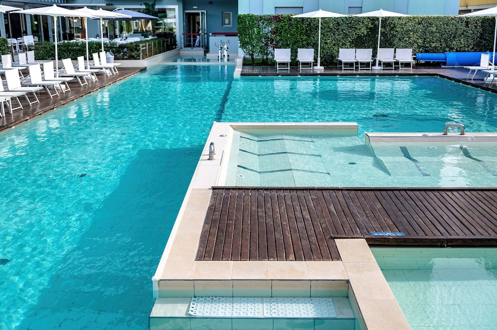 Domino Suite Hotel 22/50