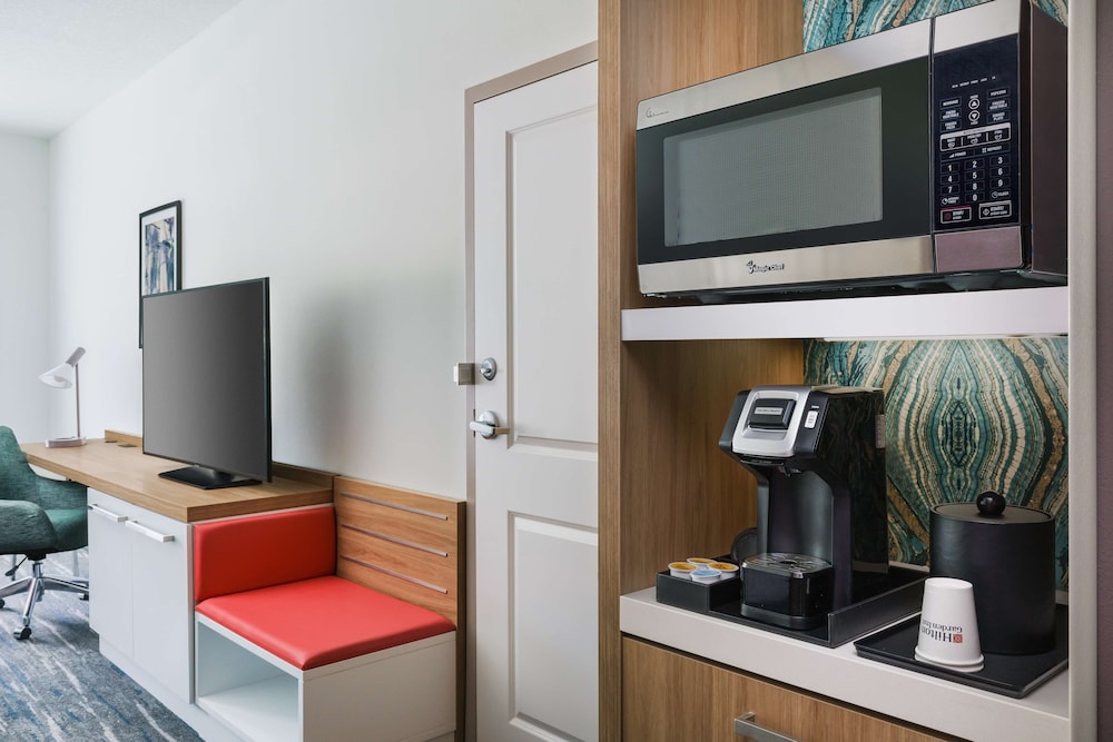 Hilton Garden Inn Apopka City Center Fl 49/52