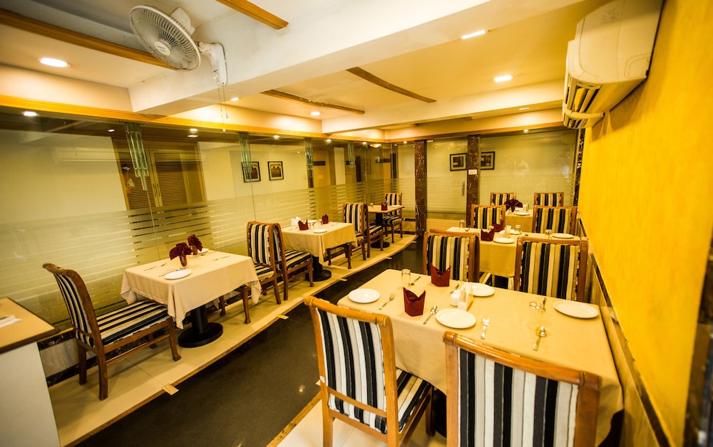 Hotel Ashwin 26/35
