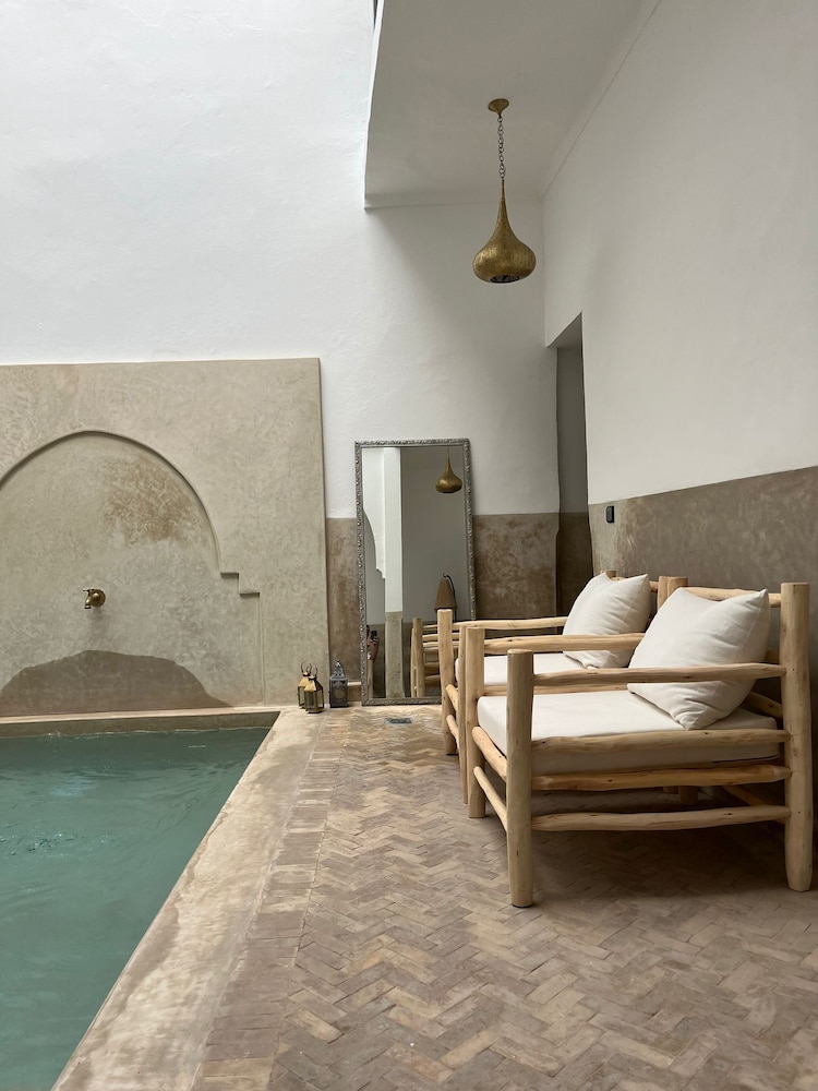 Riad Begonville 28/54