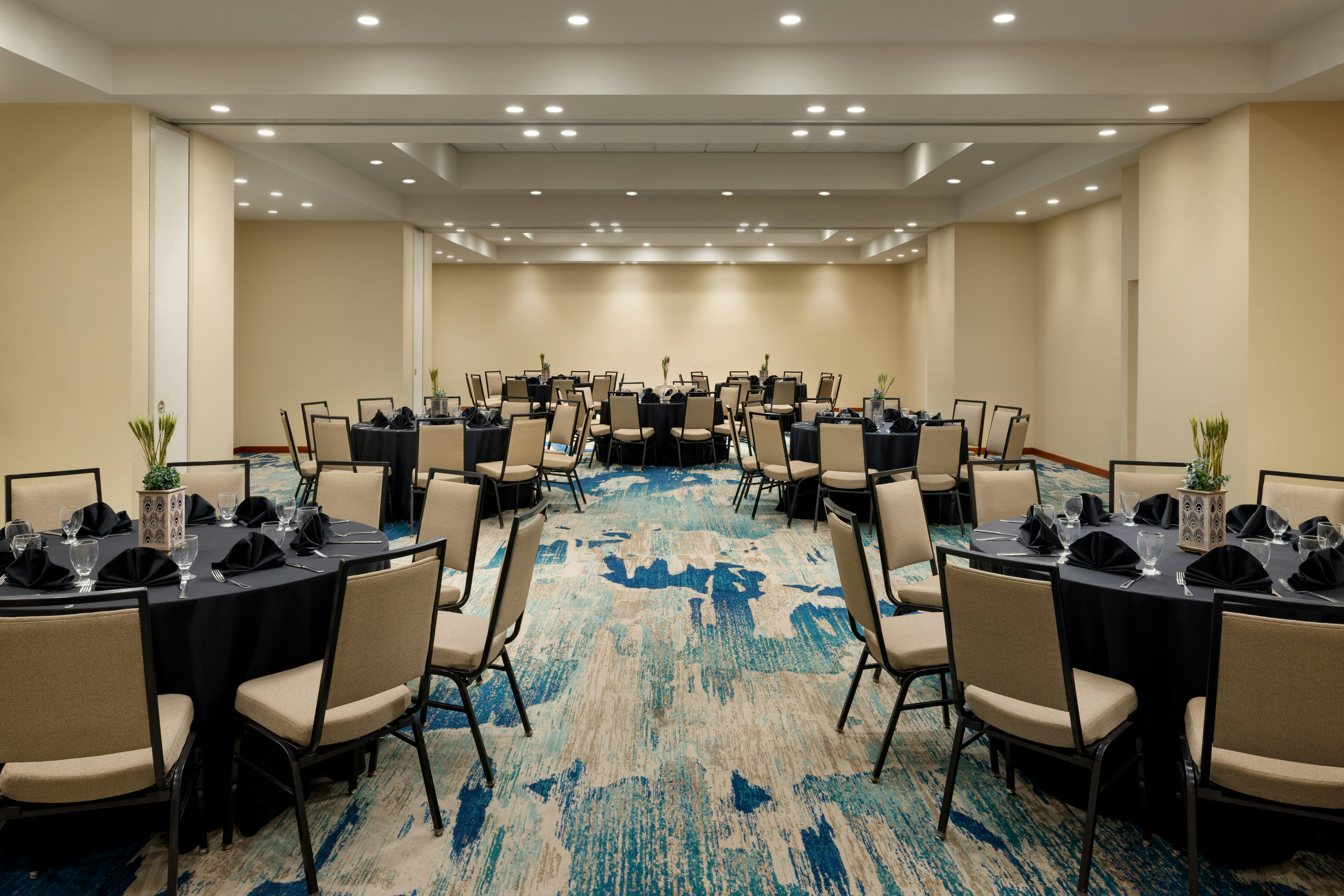 Embassy Suites by Hilton San Juan Hotel & Casino 33/41