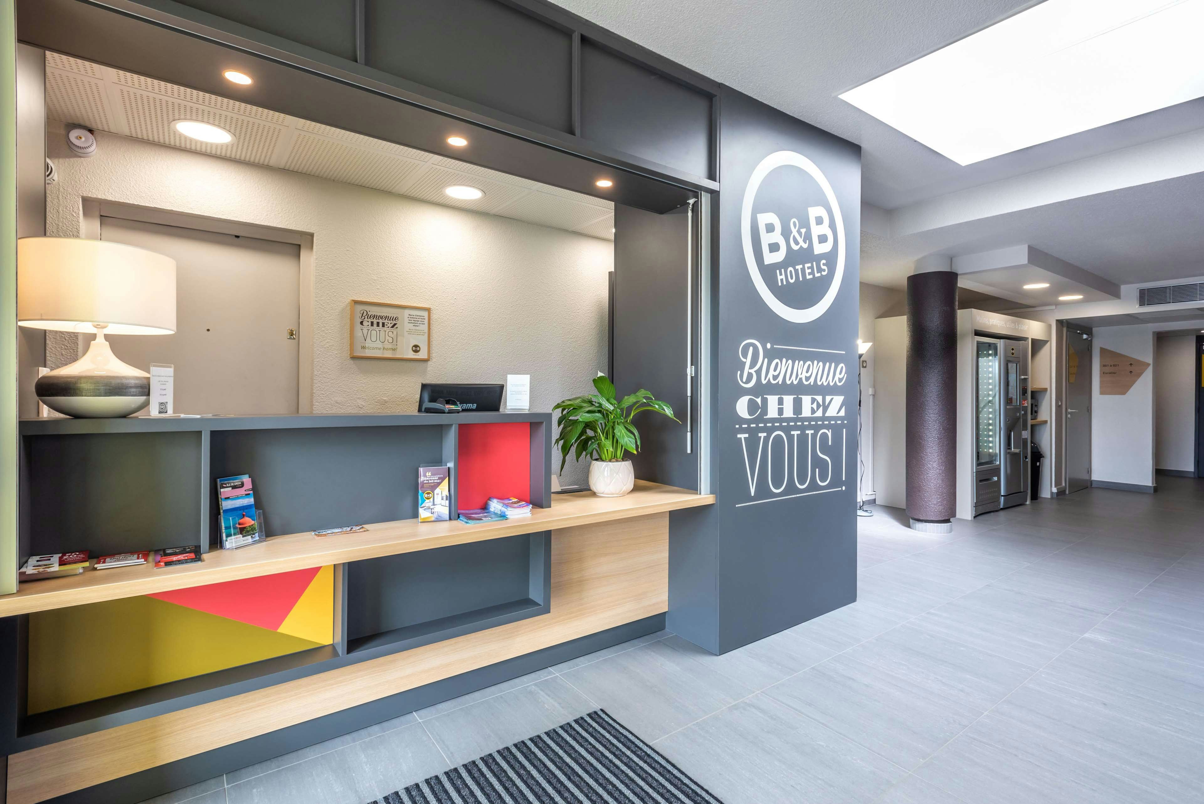 Lobby at B&B Hotel Lorient Caudan, CAUDAN