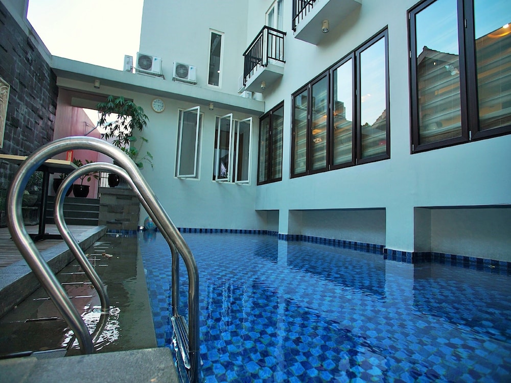 Marrakesh Inn 41/52