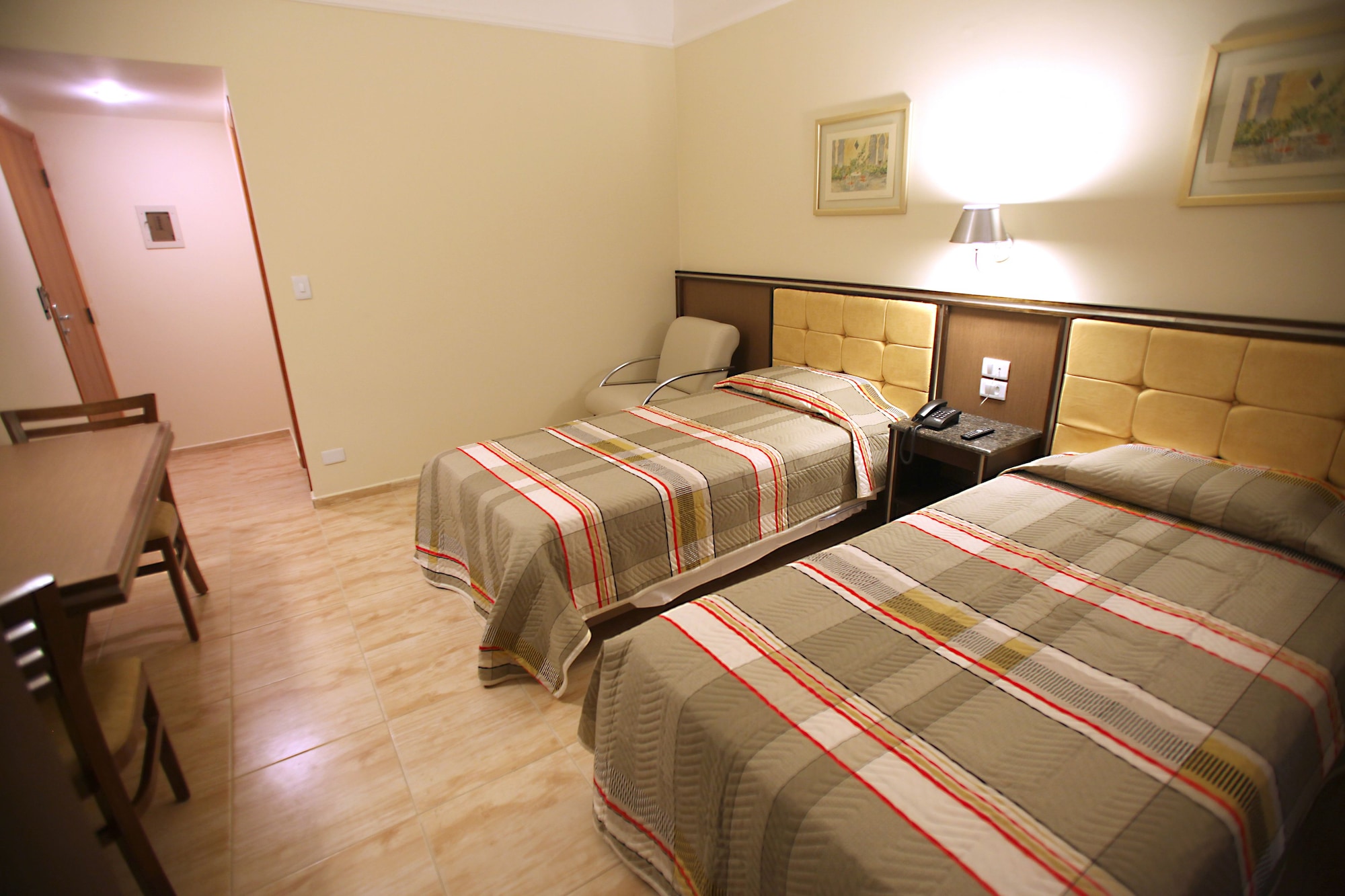 STANDARD, TWIN BEDS