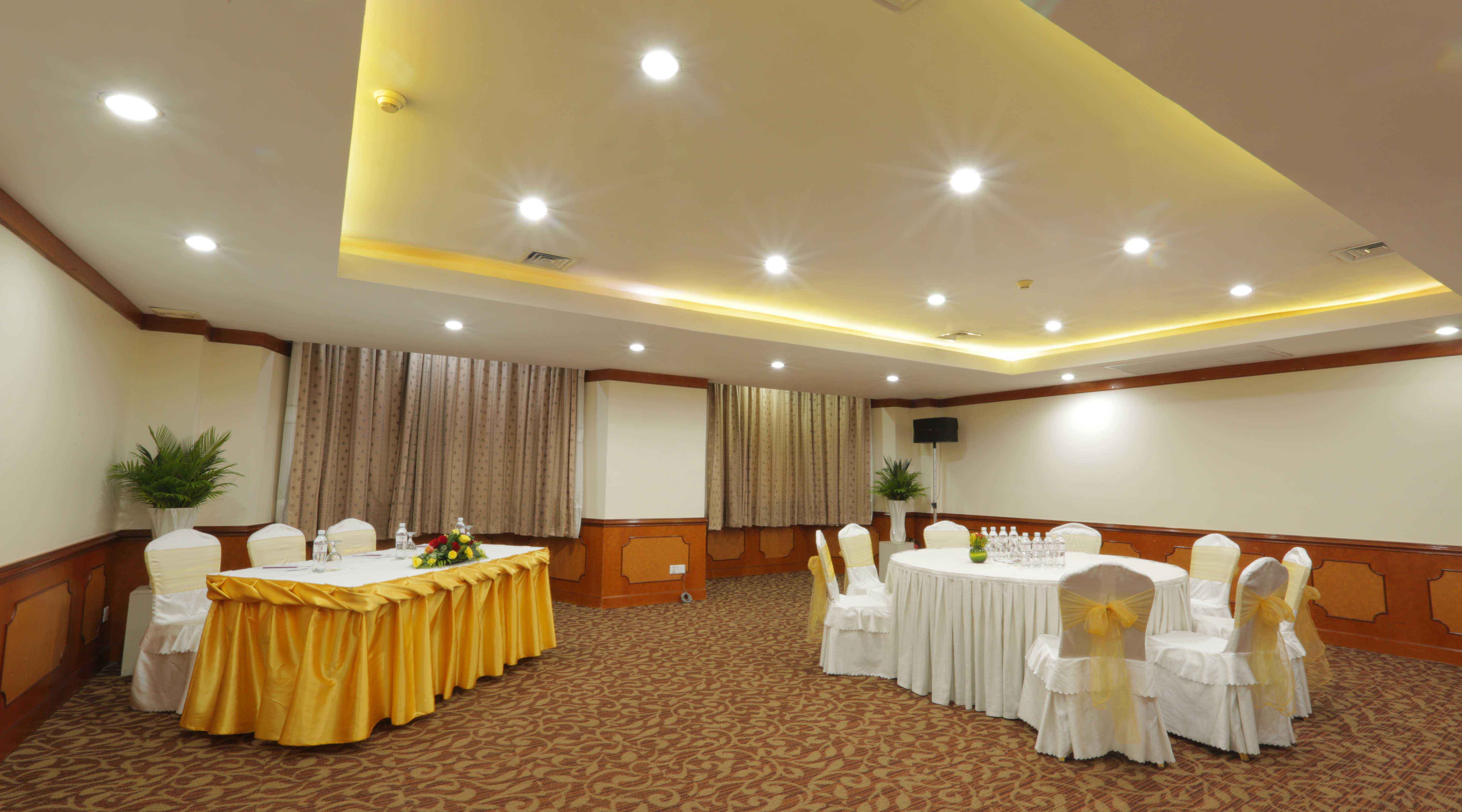Phnom Penh Hotel 38/75