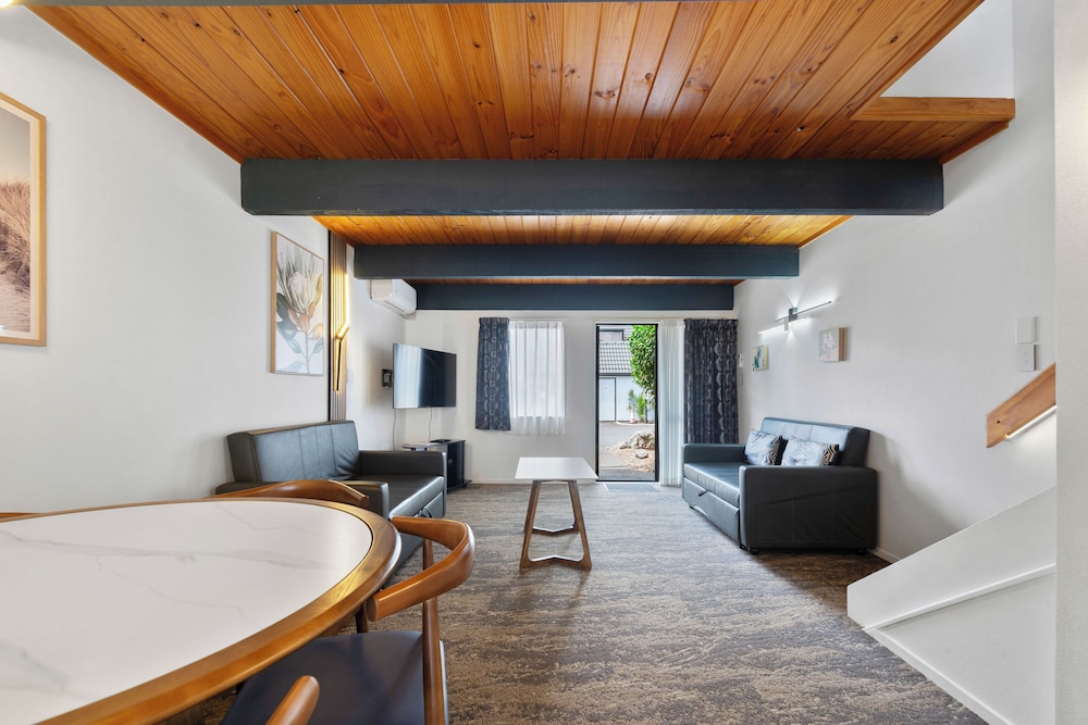 Wylie Court 18/64