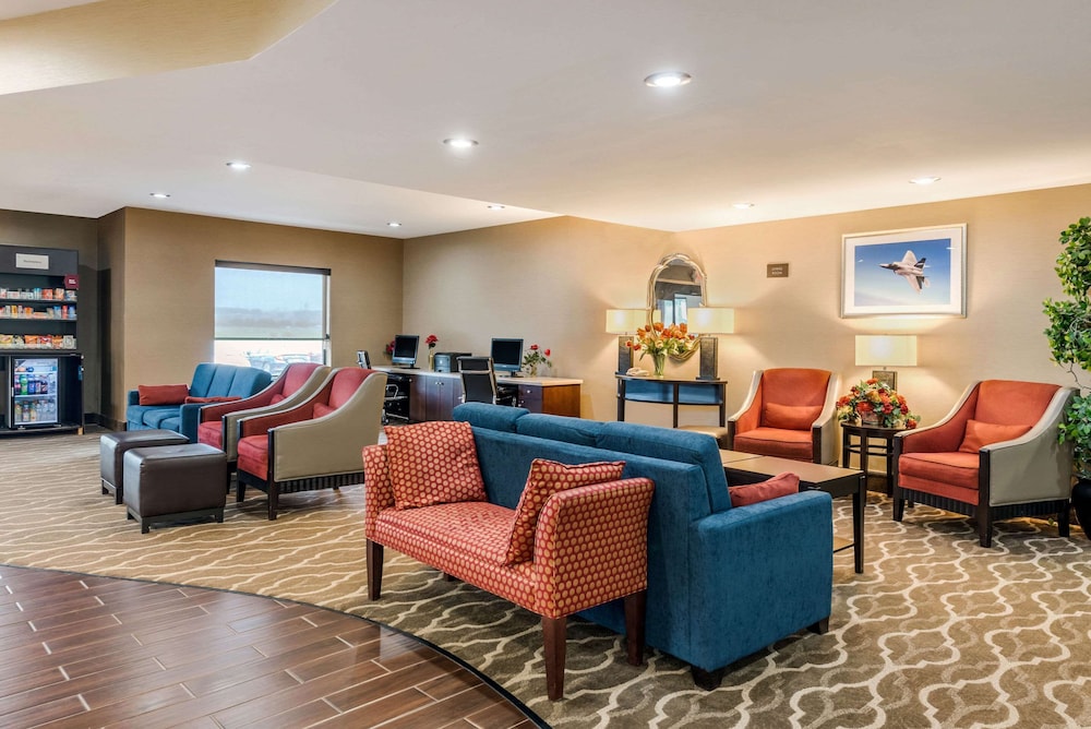 Comfort Suites Dayton-Wright Patterson 22/39