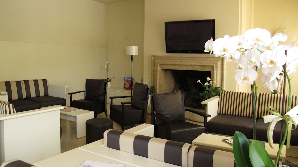 Hotel Romeo 21/47