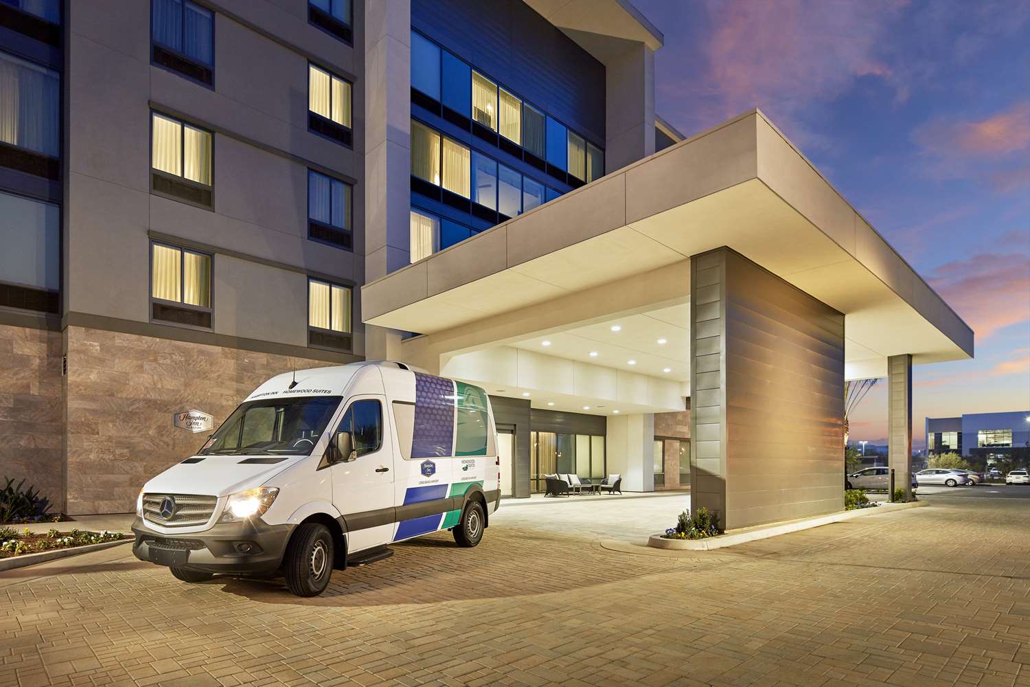 Homewood Suites by Hilton Long Beach Airport 40/47