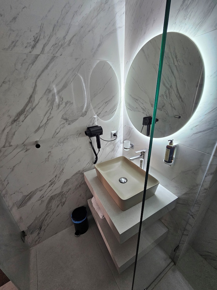 DownTown Hotel Maarif Casablanca By TSA 65/65