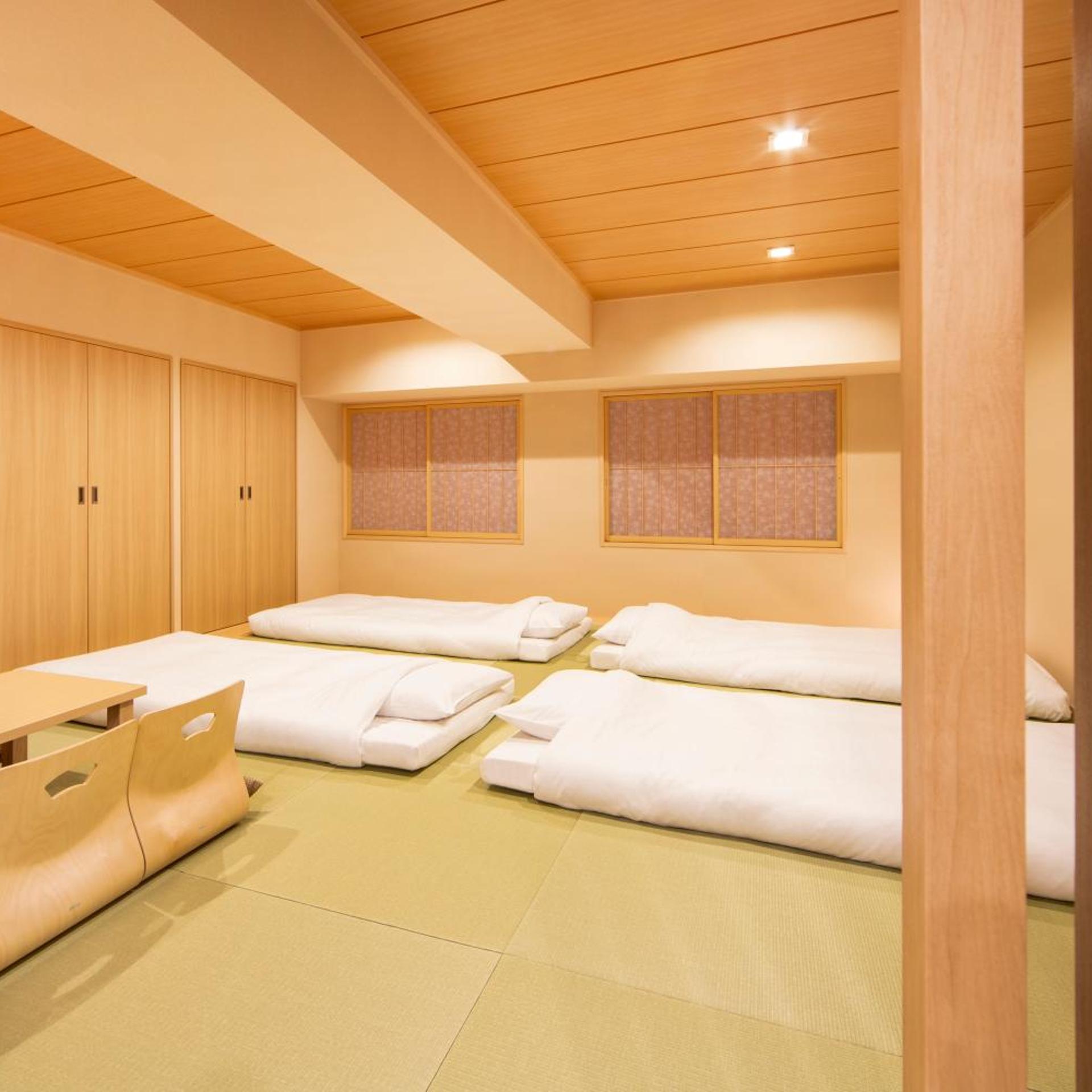 Japanese, Family 6، Karaksa Hotel Tokyo Station 2/6