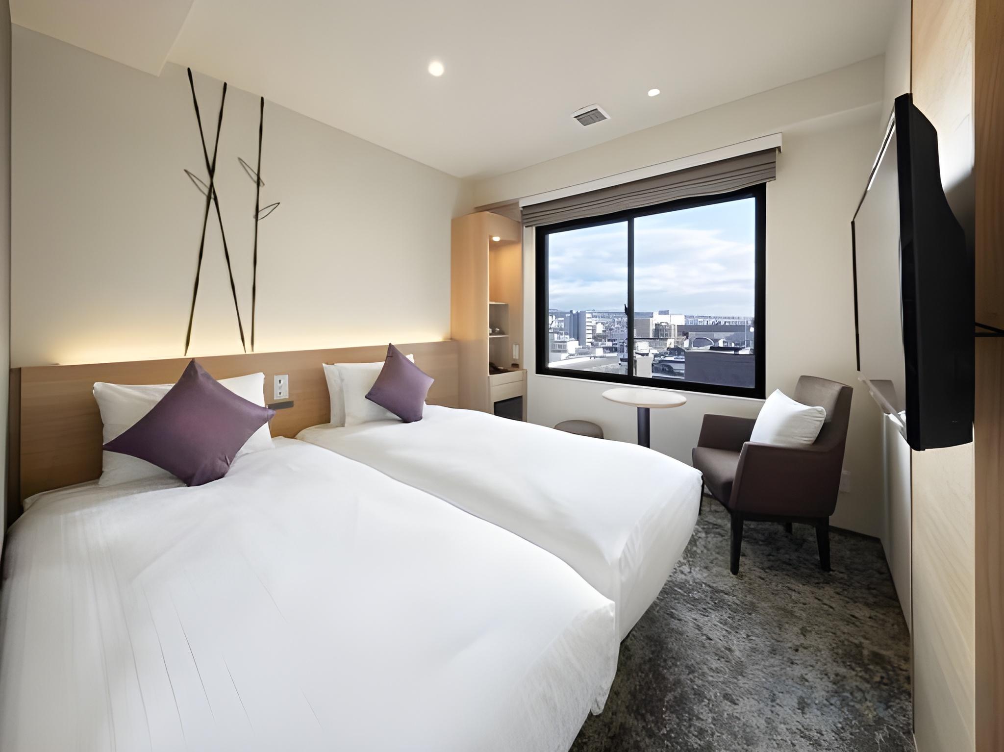 Smart, Hollywood, 2 Double Beds