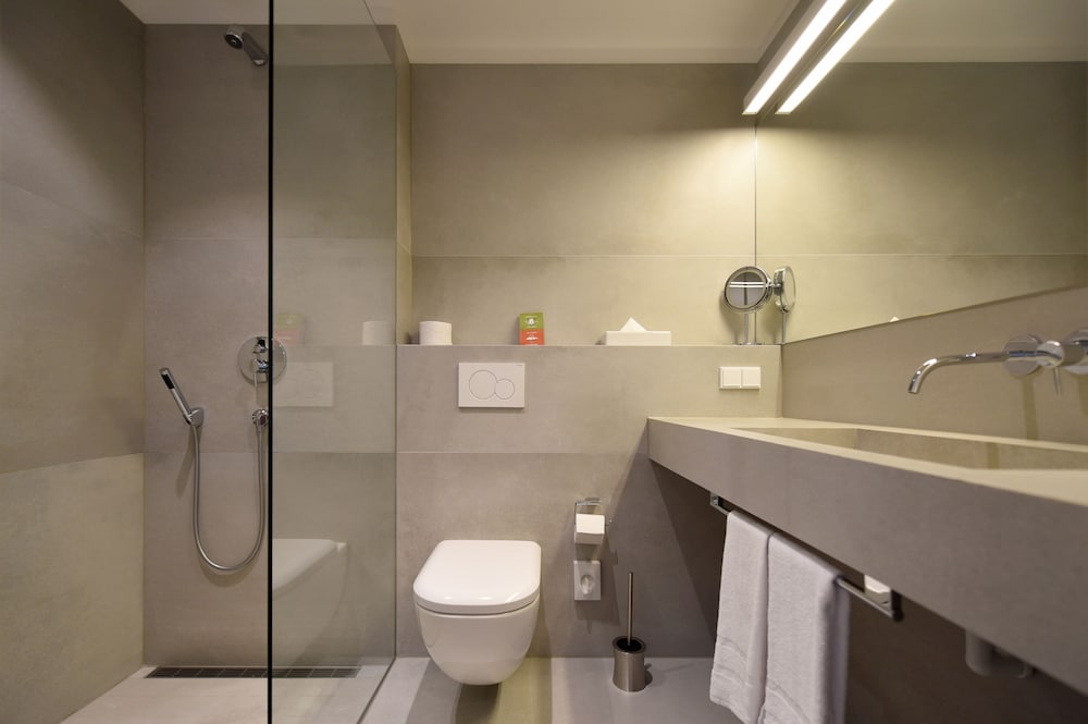 K Apart Hotel and Boardinghouse 46/49