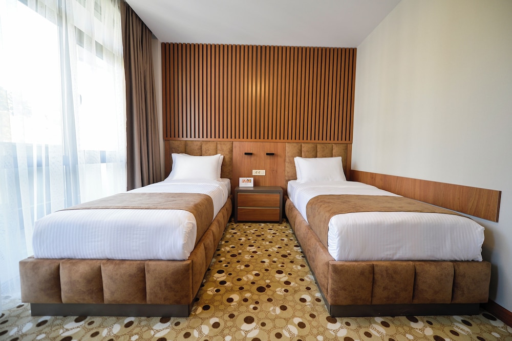 Calligraphy Hotel 25/50