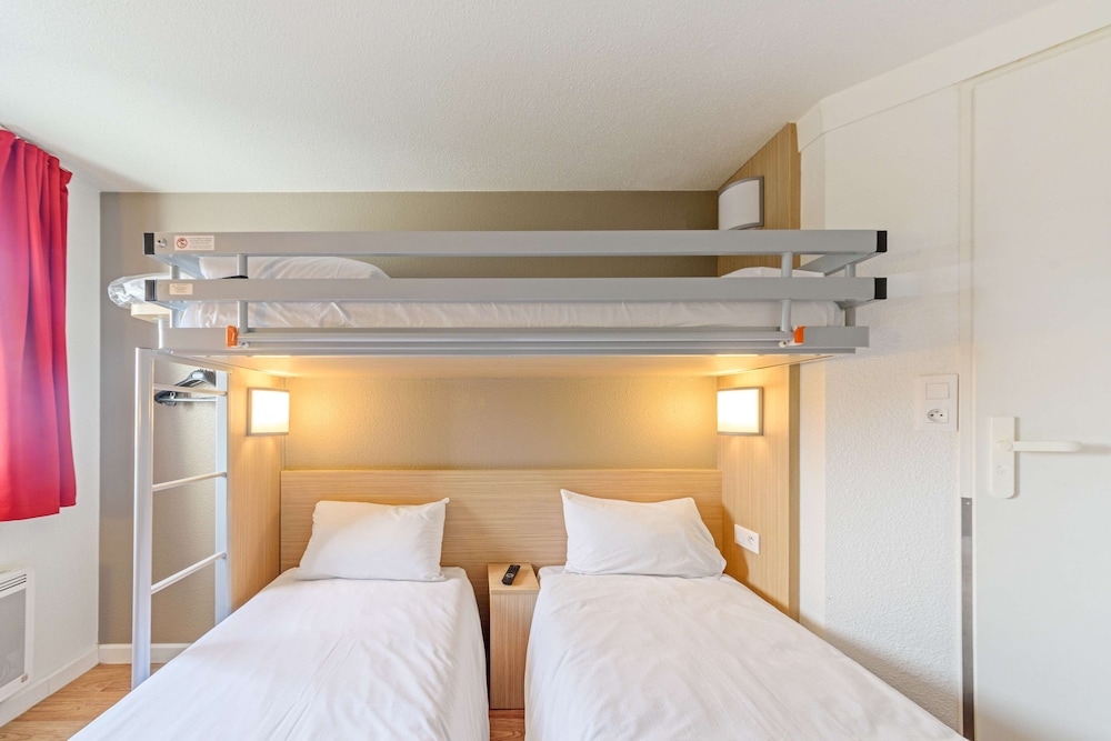 Kyriad Direct Annemasse - Geneve 24/42