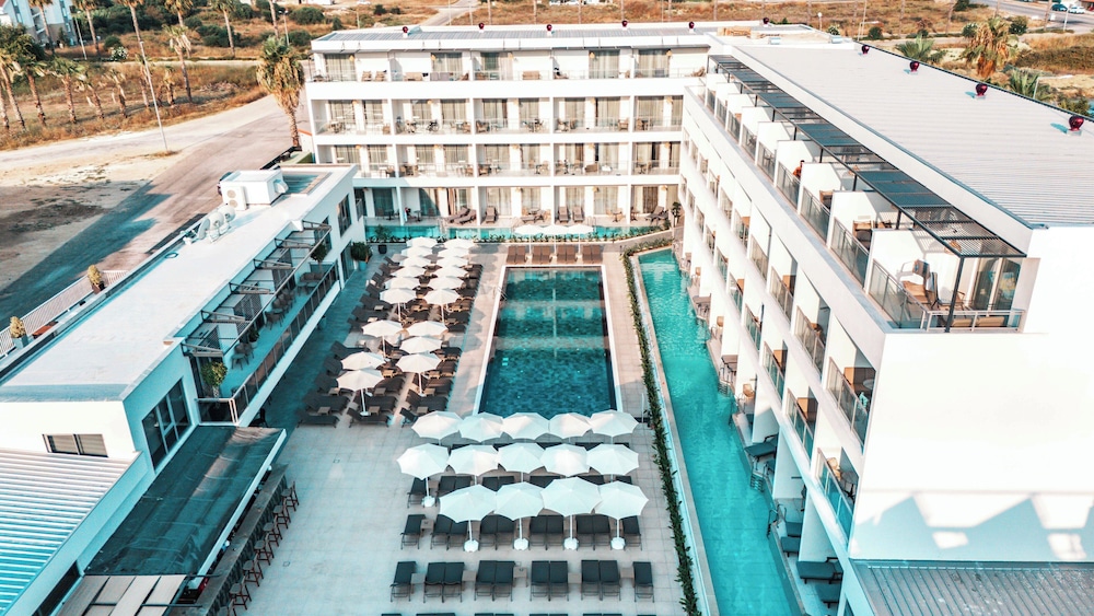Victoria Princess Hotel Side - Adults Only 4/50