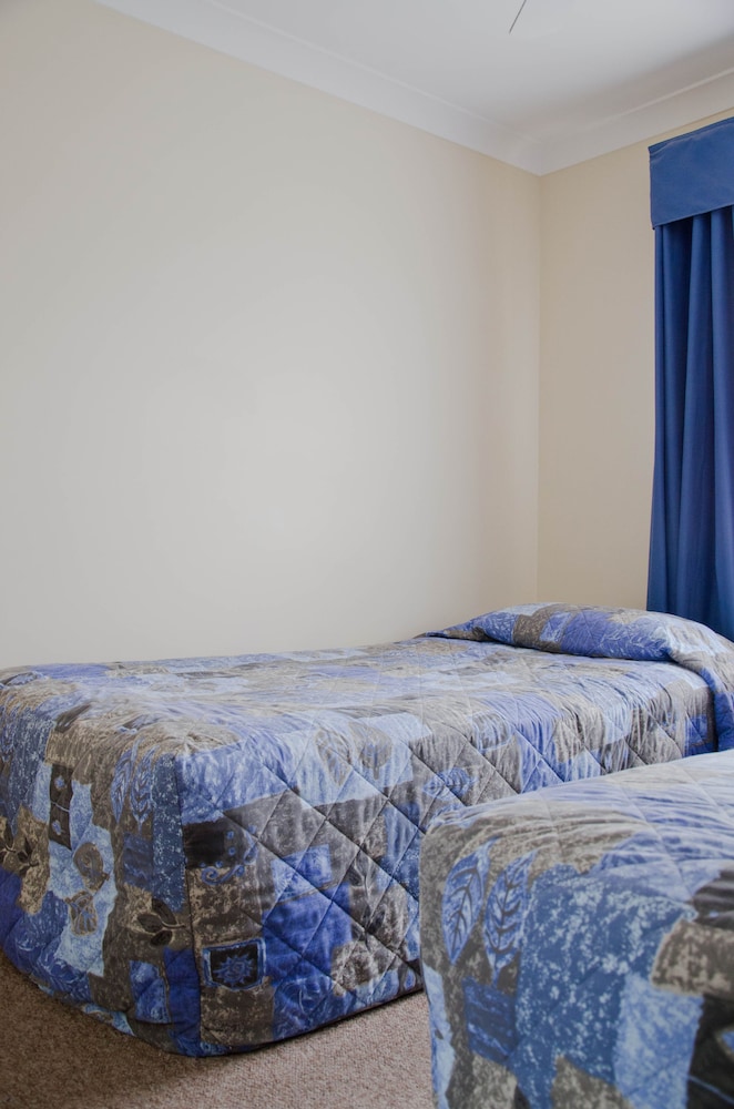 Baybrook Motor Inn & Apartments 19/34