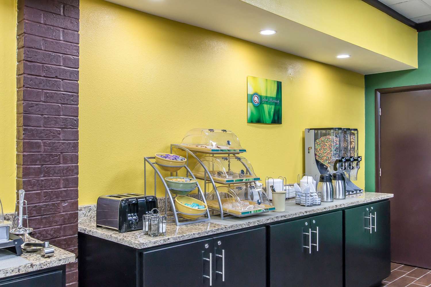 Quality Inn Hinesville - Fort Stewart Area 21/31