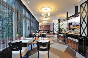 Carlton Hotel Buda Castle 45/64