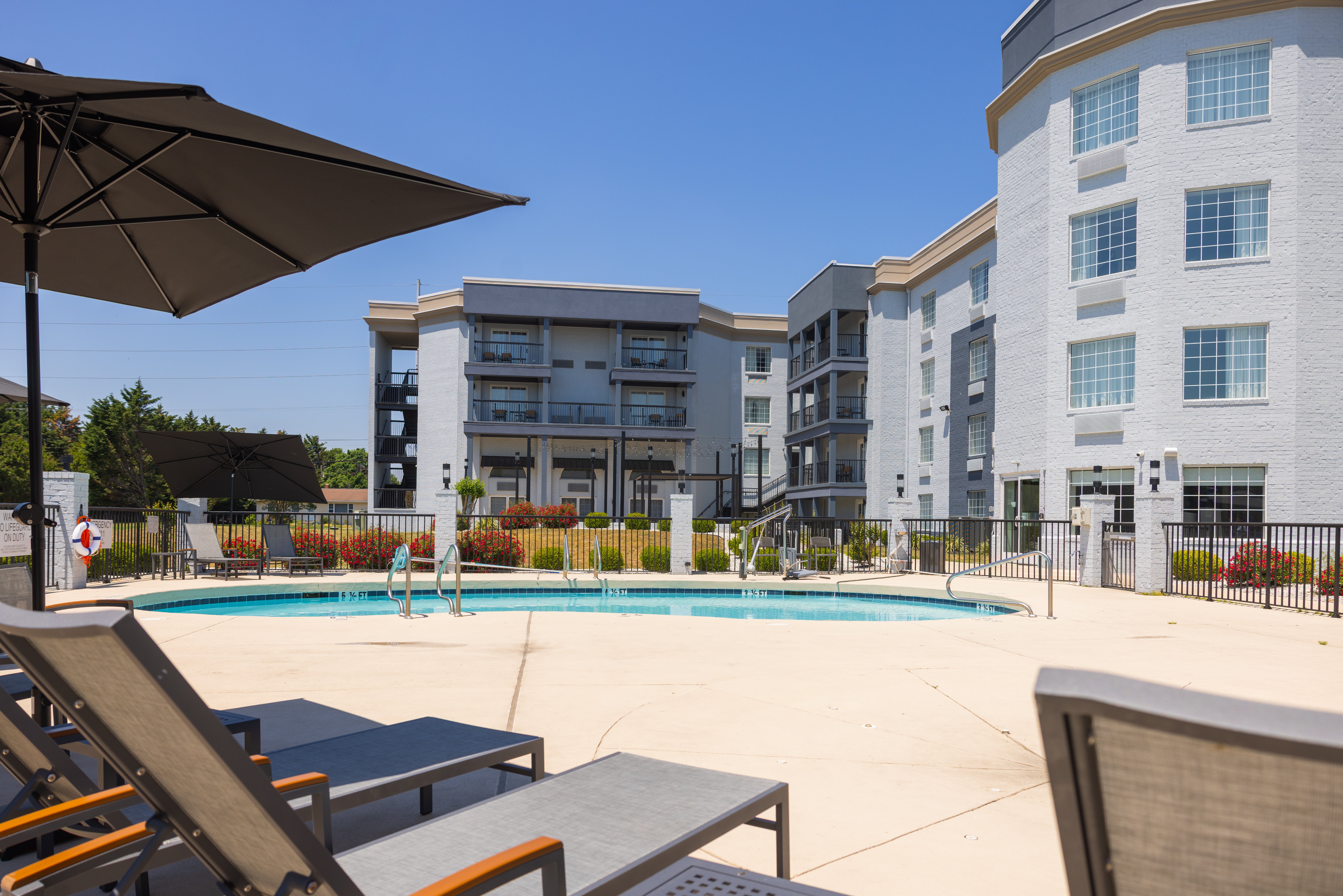 Heritage Inn and Suites Rehoboth Beach 67/72