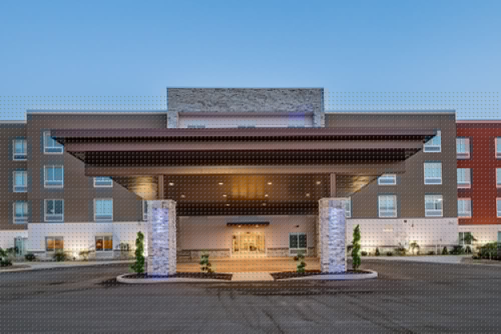 Holiday Inn Express and Suites South Bend South 1/64