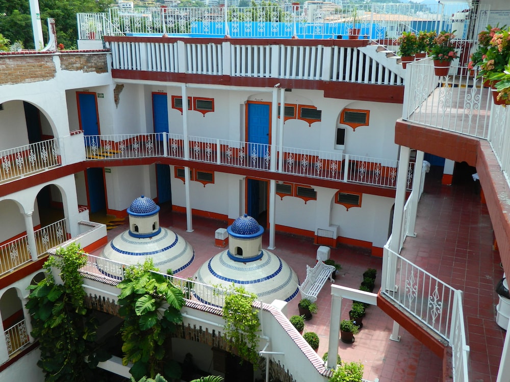 Hotel Encino Centro Puerto Vallarta photo4