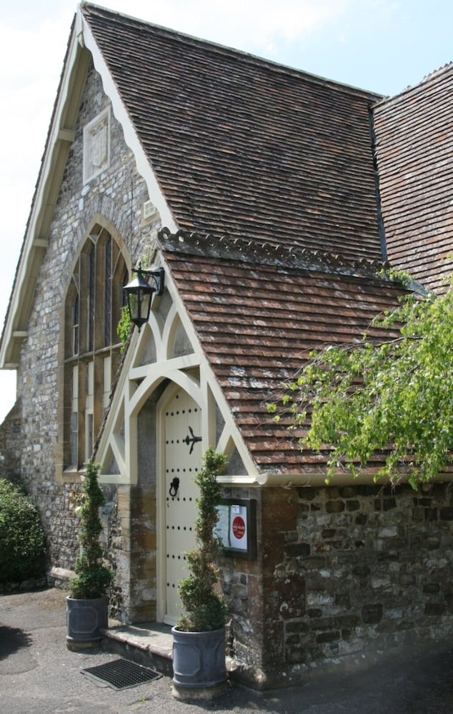 The Belfry, Restaurant and Rooms 5/39