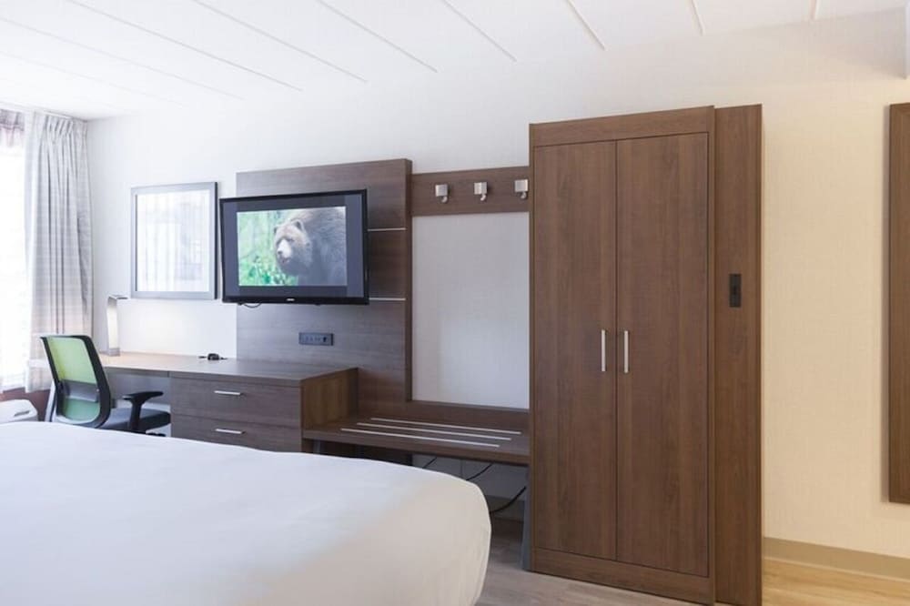 Holiday Inn Express Charlottetown 18/61