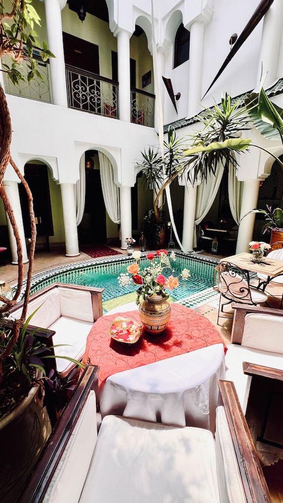 Riad Alida 41/50