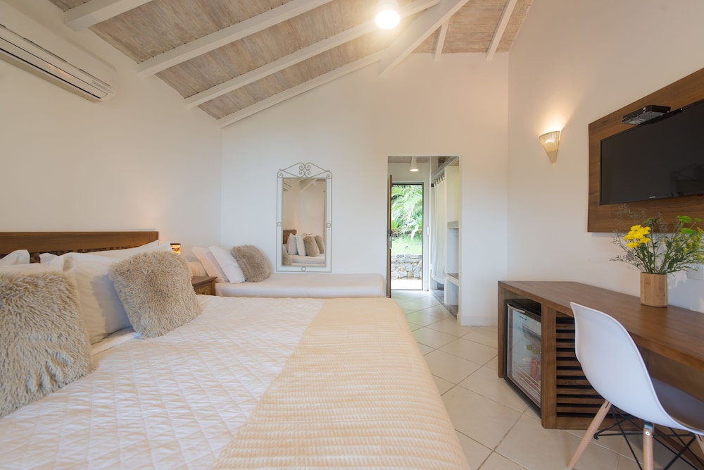 La Pedrera Small Hotel And Spa 8/77