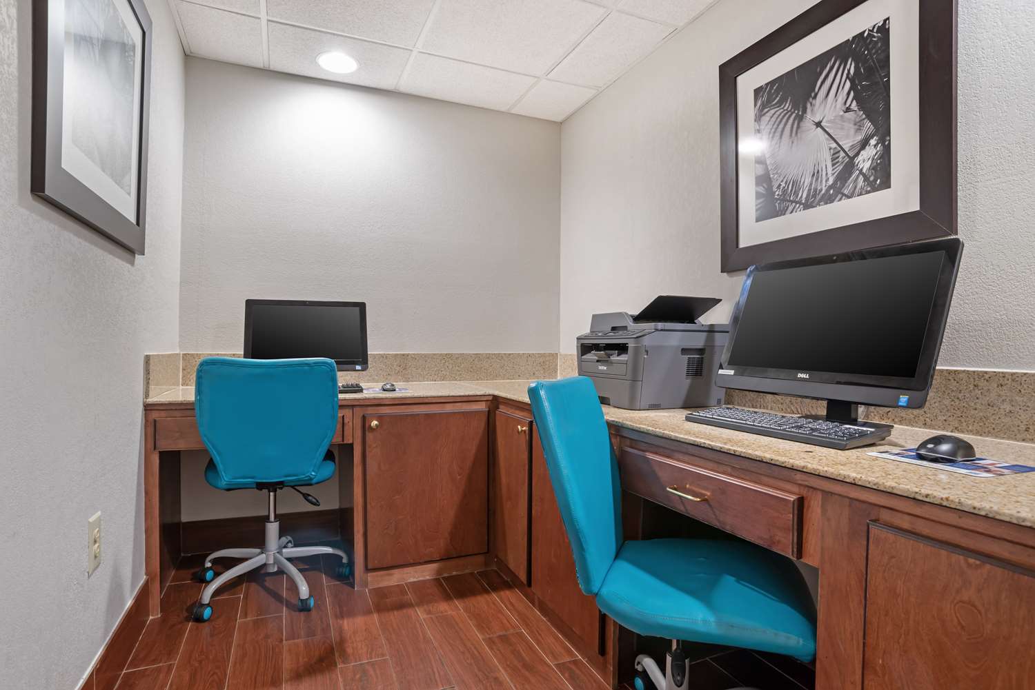Best Western Plus Blue Angel Inn 10/14