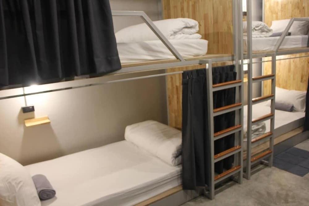 Ekanek Hostel Bangkok - Adults Only 8/32
