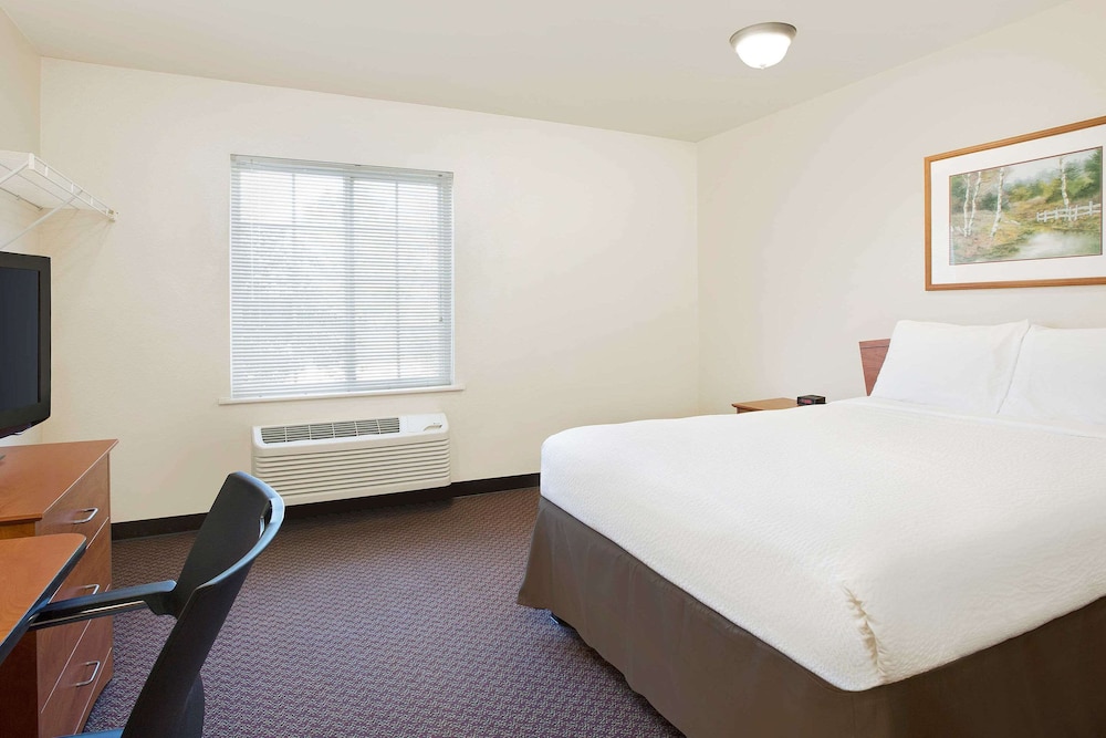 Woodspring Suites Fort Worth Forest Hill 13/21