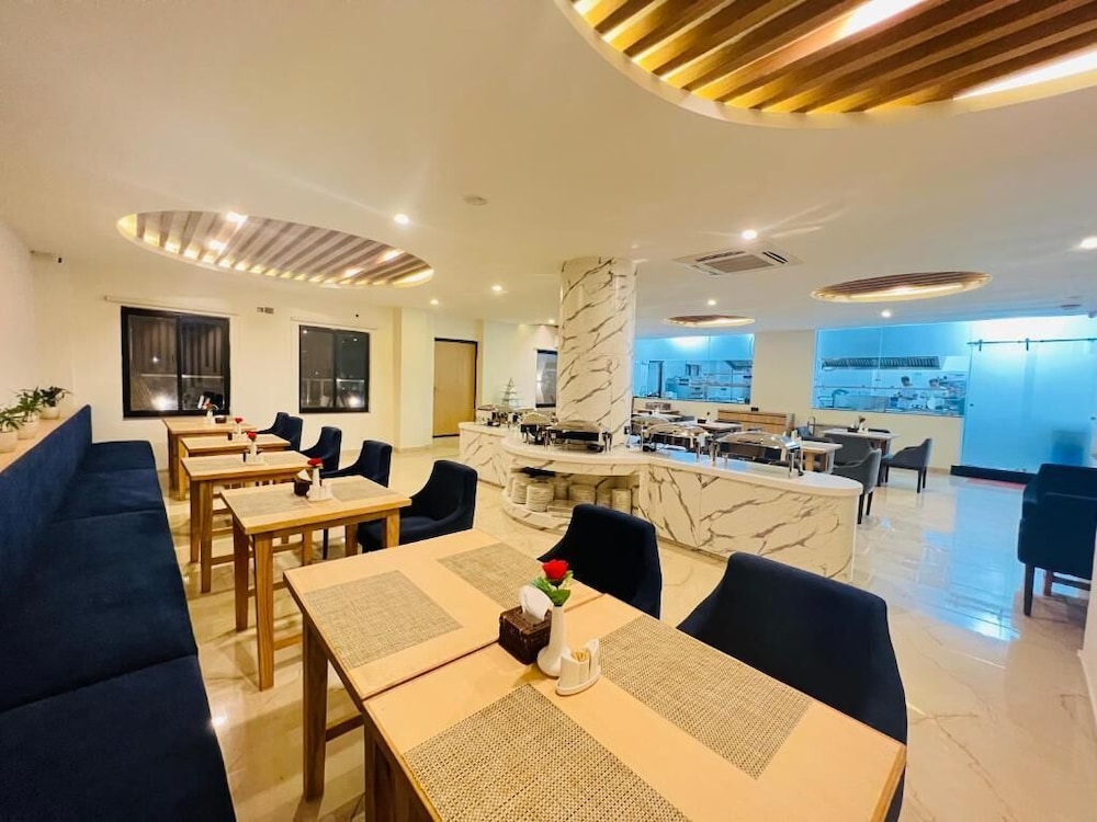 Hotel Aikawa 30/34