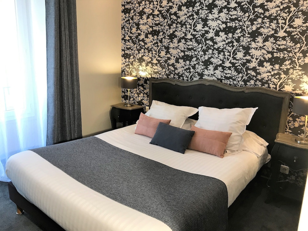 COMFORT, DOUBLE BED