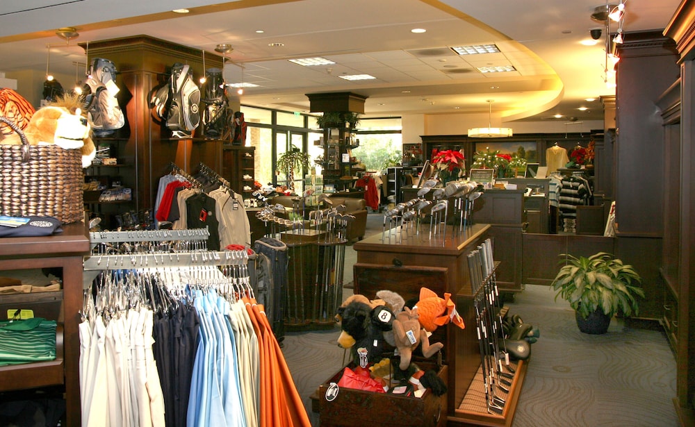 Pacific Palms Resort 27/50