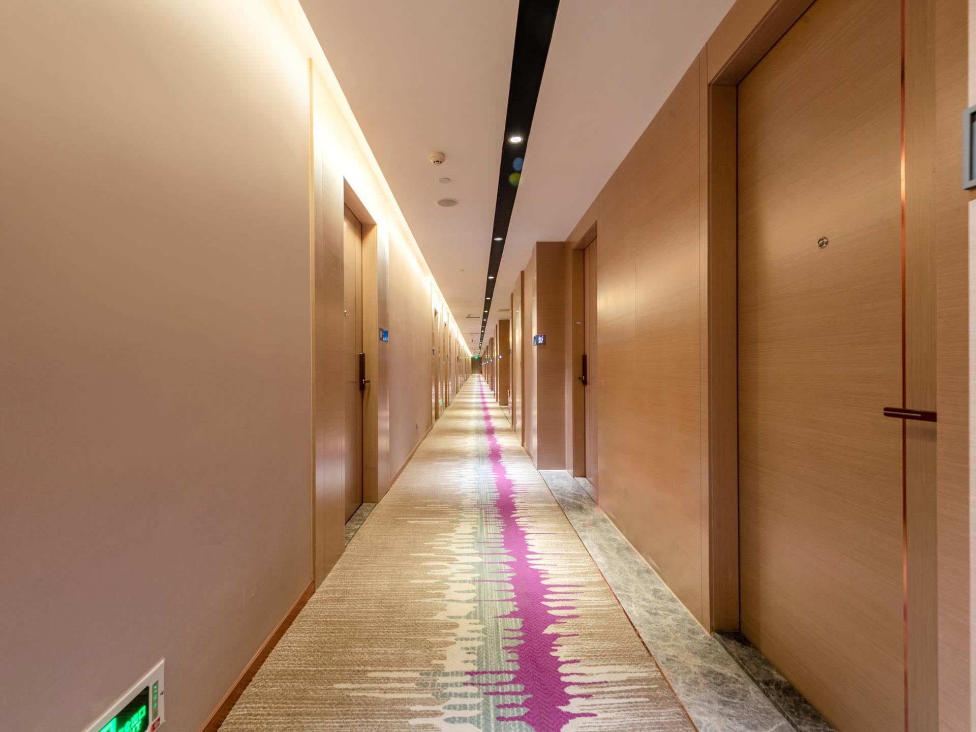 Lavande Hotel (Zhongshan Lihe Plaza) 34/44