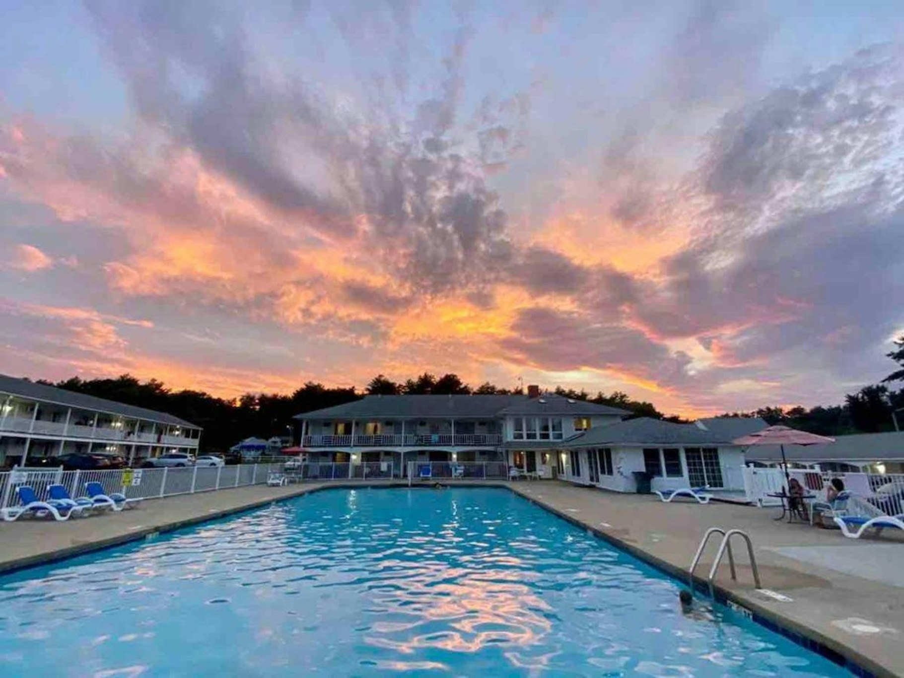Colonial Village Resort 44/46