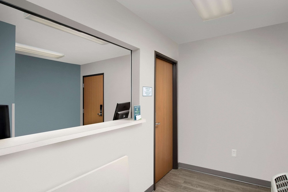 WoodSpring Suites Murfreesboro 11/42