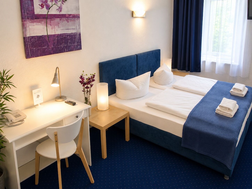 Family, Double Bed, Sofa, Small